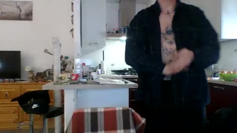 Snapshot of matteushh87 chatting on February 2025 08:25:02 AM matteushh87 online show from February 2025 08:25:02 AM