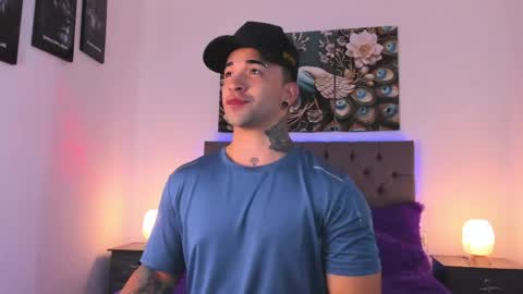 Snapshot of matthew_colee chatting on May 2026 01:44:02 AM Matthew INDEPENDENT MODEL online show from May 2026 01:44:02 AM