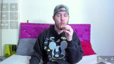 Snapshot of matthew_gill chatting on April 2026 02:21:02 AM matthewlatinc online show from April 2026 02:21:02 AM