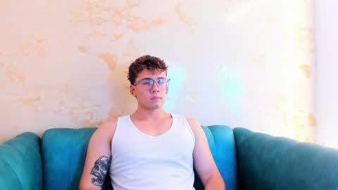 matthew online show from October 2025 09:15:02 PM