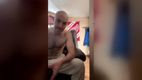 Snapshot of matthewhusby chatting on March 2026 08:23:02 PM MH online show from March 2026 08:23:02 PM