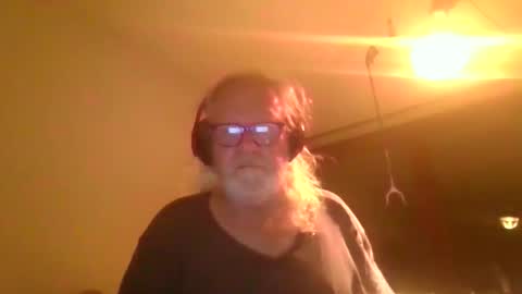 Matthias online show from September 2025 10:04:01 PM