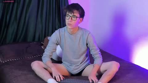 Snapshot of mattideluca chatting on October 2025 09:01:01 PM Matti online show from October 2025 09:01:01 PM