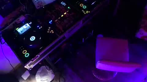 mattiedee369 online show from October 2025 03:03:02 PM