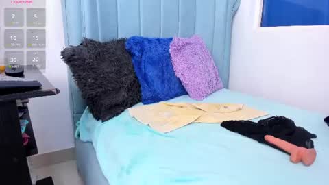 Snapshot of mature_beautiful chatting on June 2026 04:54:02 AM Lucy online show from June 2026 04:54:02 AM