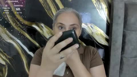 mature_gold online show from October 2025 12:44:02 PM