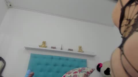 mature_sexylove online show from February 2025 05:54:02 AM