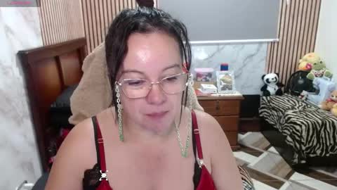 Snapshot of mature_wolf chatting on April 2026 07:58:02 PM Sonia online show from April 2026 07:58:02 PM