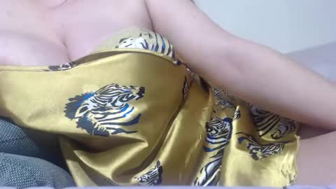 Snapshot of matureboobsbig chatting on March 2026 06:41:03 AM matureboobsbig online show from March 2026 06:41:03 AM