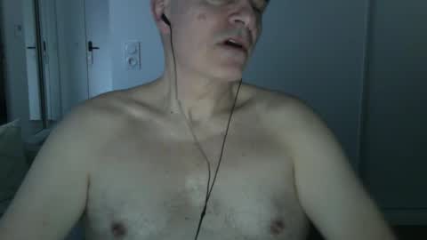 Snapshot of maturehotman chatting on March 2025 06:37:02 AM maturehotman online show from March 2025 06:37:02 AM