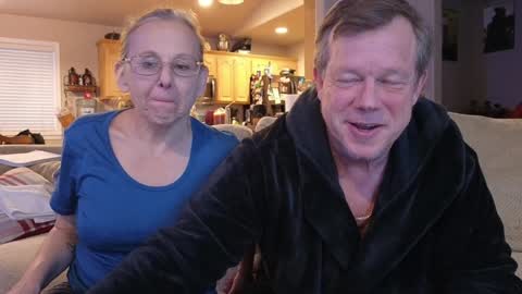 Snapshot of matureluvin chatting on February 2025 12:53:02 AM JustUs online show from February 2025 12:53:02 AM