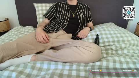 Snapshot of matwinko chatting on April 2026 04:42:02 PM Matwinko online show from April 2026 04:42:02 PM