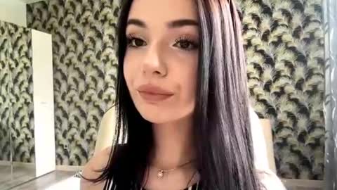 Lina online show from June 2026 04:32:02 AM