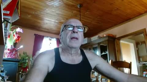 Snapshot of mauriceandre chatting on January 2025 02:20:01 PM Maurice online show from January 2025 02:20:01 PM