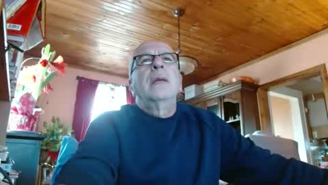 Snapshot of mauriceandre chatting on January 2025 04:24:01 PM Maurice online show from January 2025 04:24:01 PM