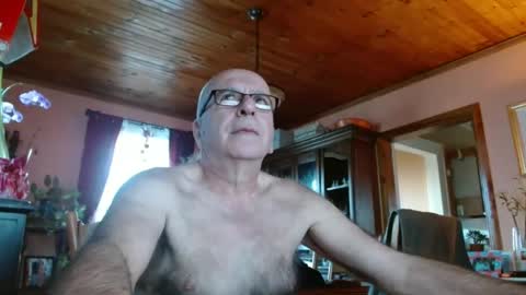 Snapshot of mauriceandre chatting on January 2025 01:30:02 PM Maurice online show from January 2025 01:30:02 PM