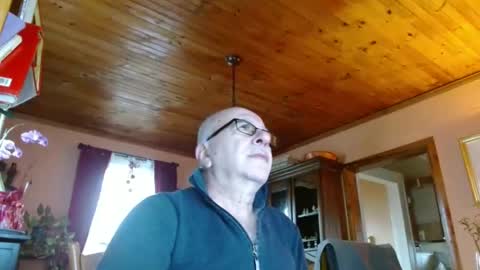 Snapshot of mauriceandre chatting on February 2025 12:46:02 PM Maurice online show from February 2025 12:46:02 PM