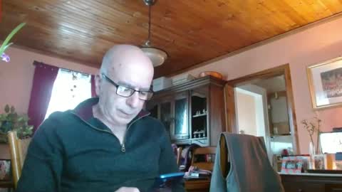 Snapshot of mauriceandre chatting on February 2025 03:20:02 PM Maurice online show from February 2025 03:20:02 PM