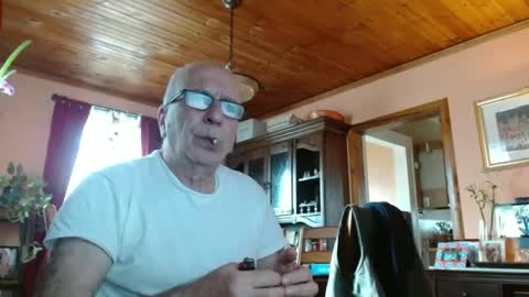 Snapshot of mauriceandre chatting on February 2025 04:36:01 PM Maurice online show from February 2025 04:36:01 PM