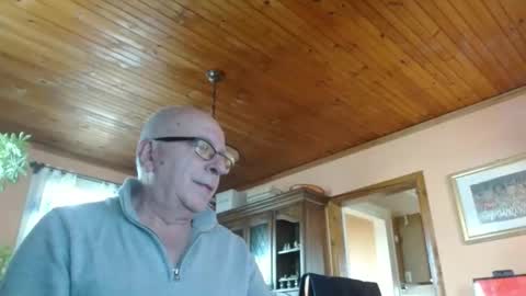 Snapshot of mauriceandre chatting on March 2026 01:28:01 PM Maurice online show from March 2026 01:28:01 PM
