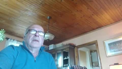 Snapshot of mauriceandre chatting on April 2026 12:55:01 PM Maurice online show from April 2026 12:55:01 PM
