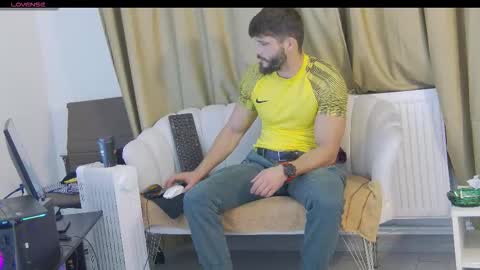 Snapshot of mauro_real_man chatting on November 2025 06:53:01 PM mauro_real_man online show from November 2025 06:53:01 PM