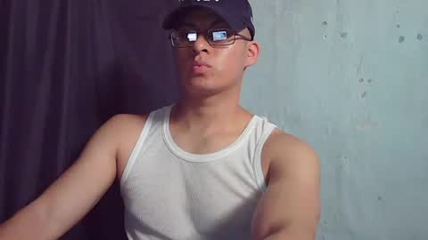 Snapshot of maurodirty chatting on February 2026 10:17:02 PM Mauro online show from February 2026 10:17:02 PM