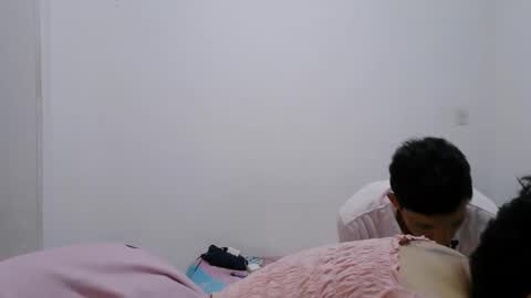 mauroluxandra online show from February 2026 01:19:02 PM