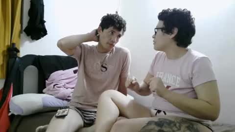 mauroluxandra online show from April 2026 10:07:02 PM