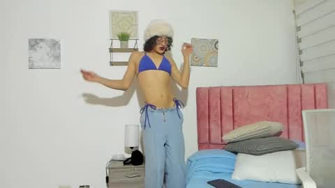 Snapshot of maverick_angel chatting on April 2026 02:29:01 PM Maverick online show from April 2026 02:29:01 PM