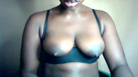 Snapshot of maverlous_pussy900 chatting on March 2026 06:54:01 AM Maverlous pussy online show from March 2026 06:54:01 AM