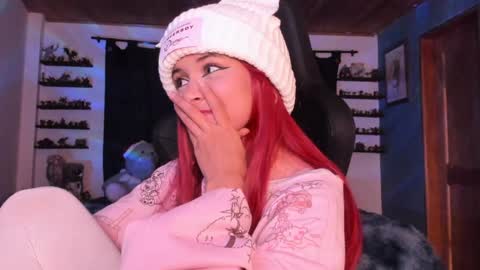 Snapshot of mavis_fuentes chatting on December 2024 01:57:02 AM Hilary online show from December 2024 01:57:02 AM