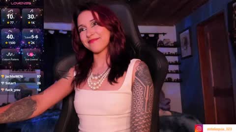 Snapshot of mavis_fuentes chatting on January 2025 11:01:02 PM Hilary online show from January 2025 11:01:02 PM