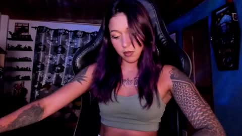 Snapshot of mavis_fuentes chatting on October 2025 10:30:01 PM Hilary online show from October 2025 10:30:01 PM