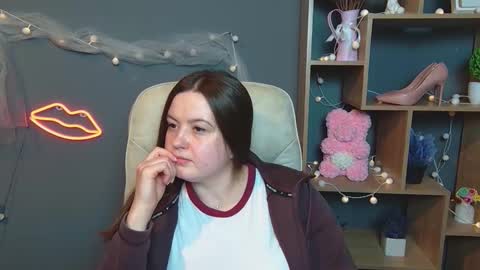 MavkaCute online show from September 2025 06:19:01 PM