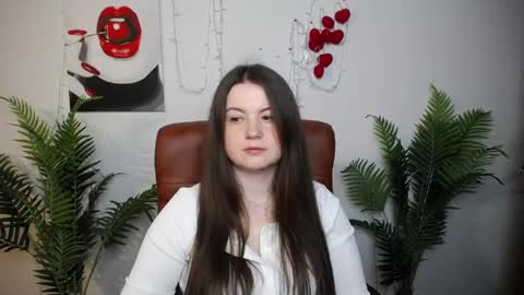 Snapshot of mavkacute chatting on May 2026 06:15:02 PM MavkaCute online show from May 2026 06:15:02 PM
