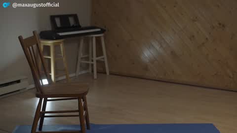 Snapshot of max_august chatting on January 2025 06:40:01 PM Max onlyfansmaxaugustofficial online show from January 2025 06:40:01 PM