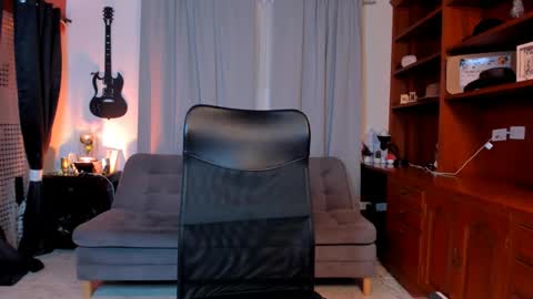 max D. online show from January 2025 02:09:01 AM