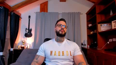 max D. online show from March 2025 12:19:02 PM