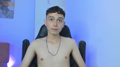 max_ferrer1 online show from February 2026 06:39:01 PM