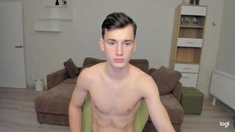 Snapshot of max_foks_ chatting on February 2026 05:44:02 PM max_foks_ online show from February 2026 05:44:02 PM