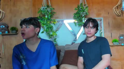 Snapshot of max_gold01 chatting on April 2026 04:07:01 PM Max online show from April 2026 04:07:01 PM