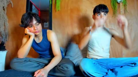 Snapshot of max_gold01 chatting on April 2026 03:39:02 PM Max online show from April 2026 03:39:02 PM