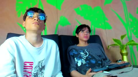 Snapshot of max_gold01 chatting on April 2026 04:12:02 PM Max online show from April 2026 04:12:02 PM