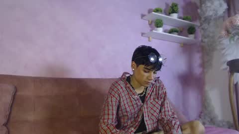 Snapshot of max_gold01 chatting on April 2026 03:57:01 PM Max online show from April 2026 03:57:01 PM