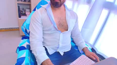 max_love25 online show from March 2026 06:19:02 PM