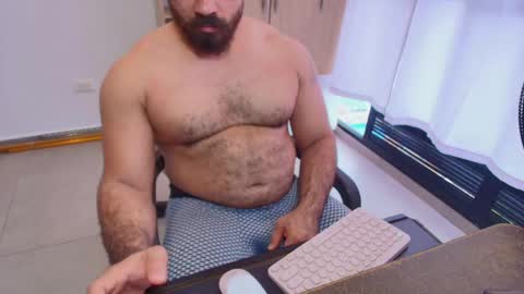 max_love25 online show from June 2026 08:00:01 PM