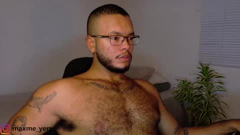 max_meyer online show from November 2025 10:43:02 PM