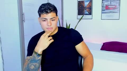MAX MIULLER online show from October 2025 01:29:01 PM