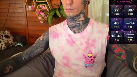 Snapshot of max_reaves chatting on December 2024 02:13:02 AM online show from December 2024 02:13:02 AM